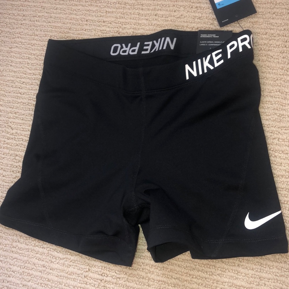 SOLD Brand new black Nike pros